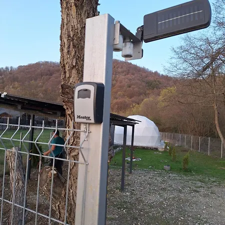 Cort de lux Popasul Dacilor River Side Rîşnov